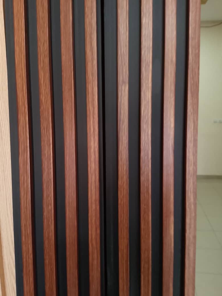WPC PANEL MARON-NOIR 