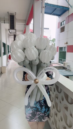Balloon Flower Stalk Bouquet_tulip 10 stalks