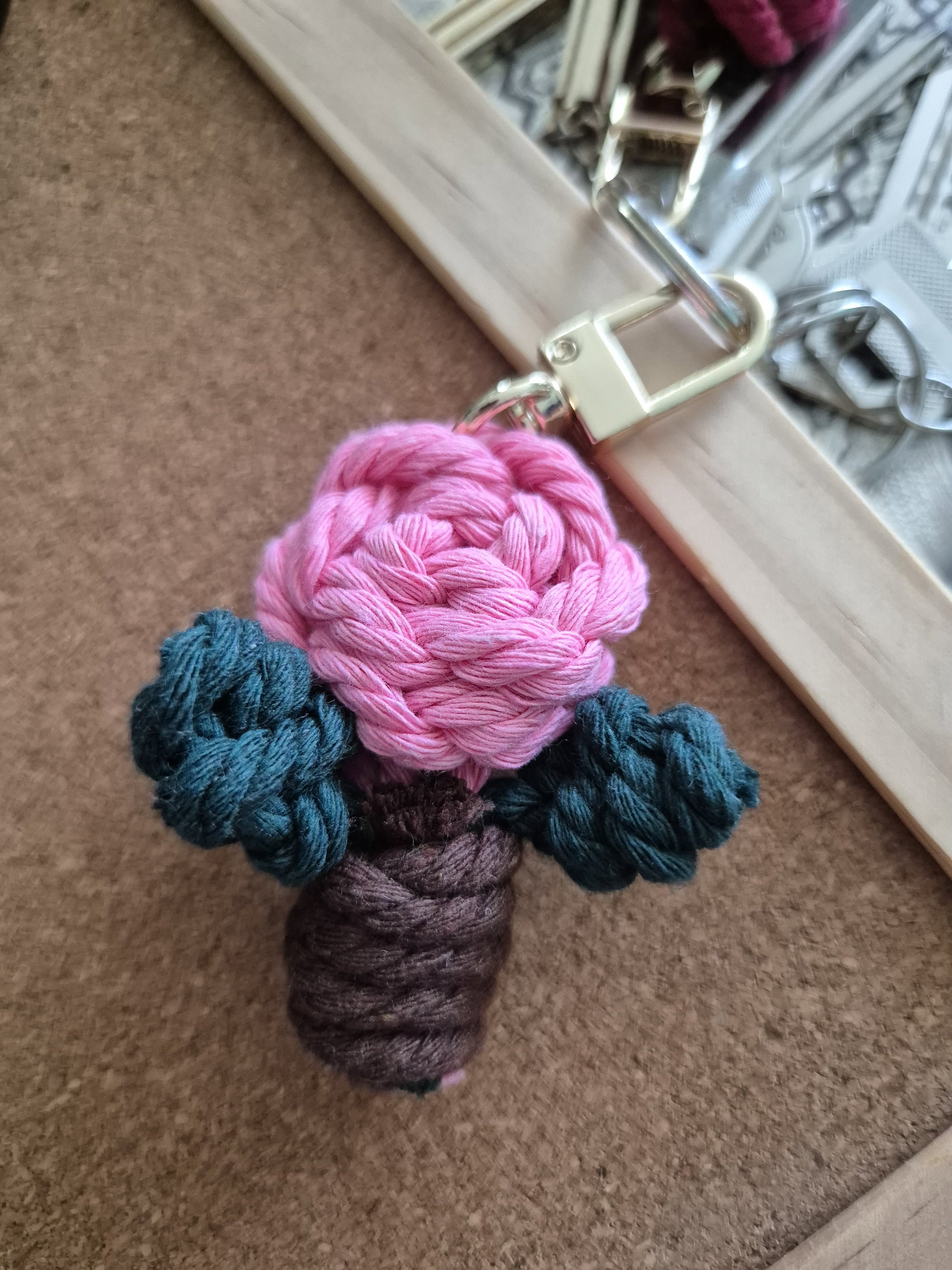 Macrame Keychain Charm - Rose_1