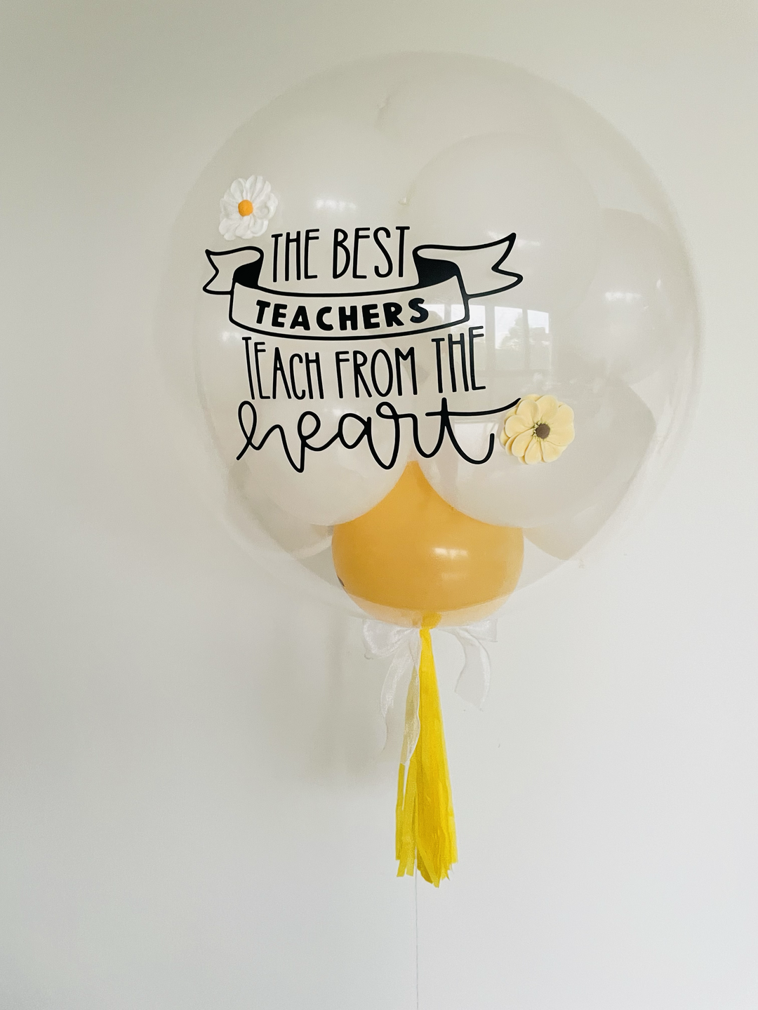 24" Mini bubble balloon with Clay flower_white& bright yellow