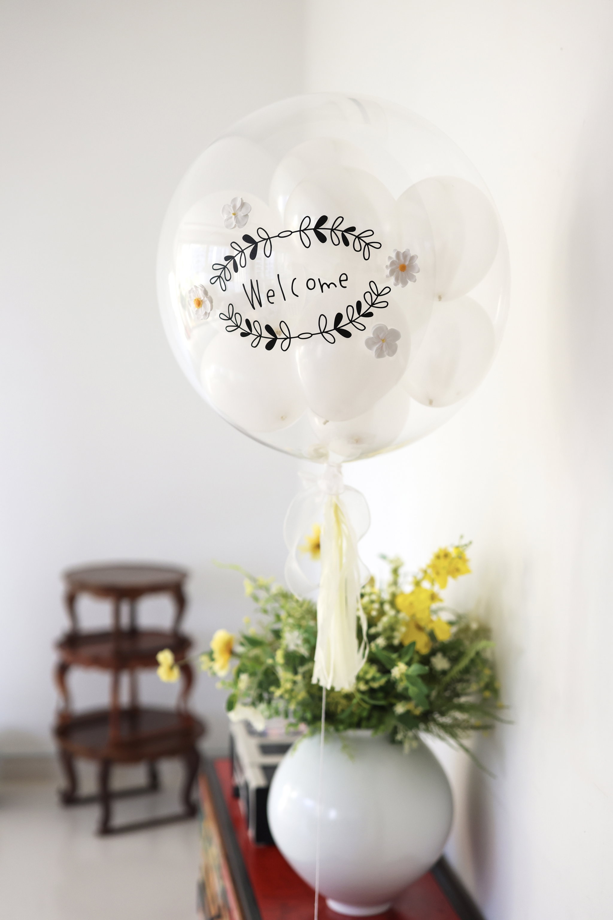 24" Mini bubble balloon with Clay flower_White&pearl white_1