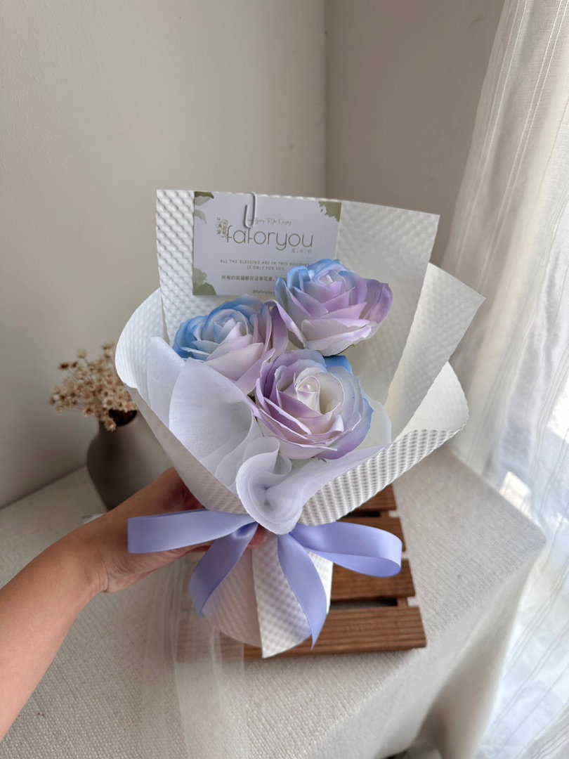 (3R011) 3 stalk Soap Rose Bouquet (Dimensional Embossing Paper)_1