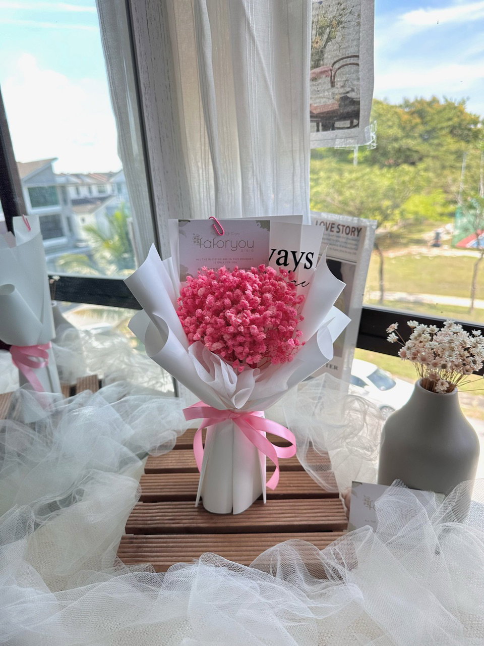 (B001) S Size Dried Baby Breath Bouquet
