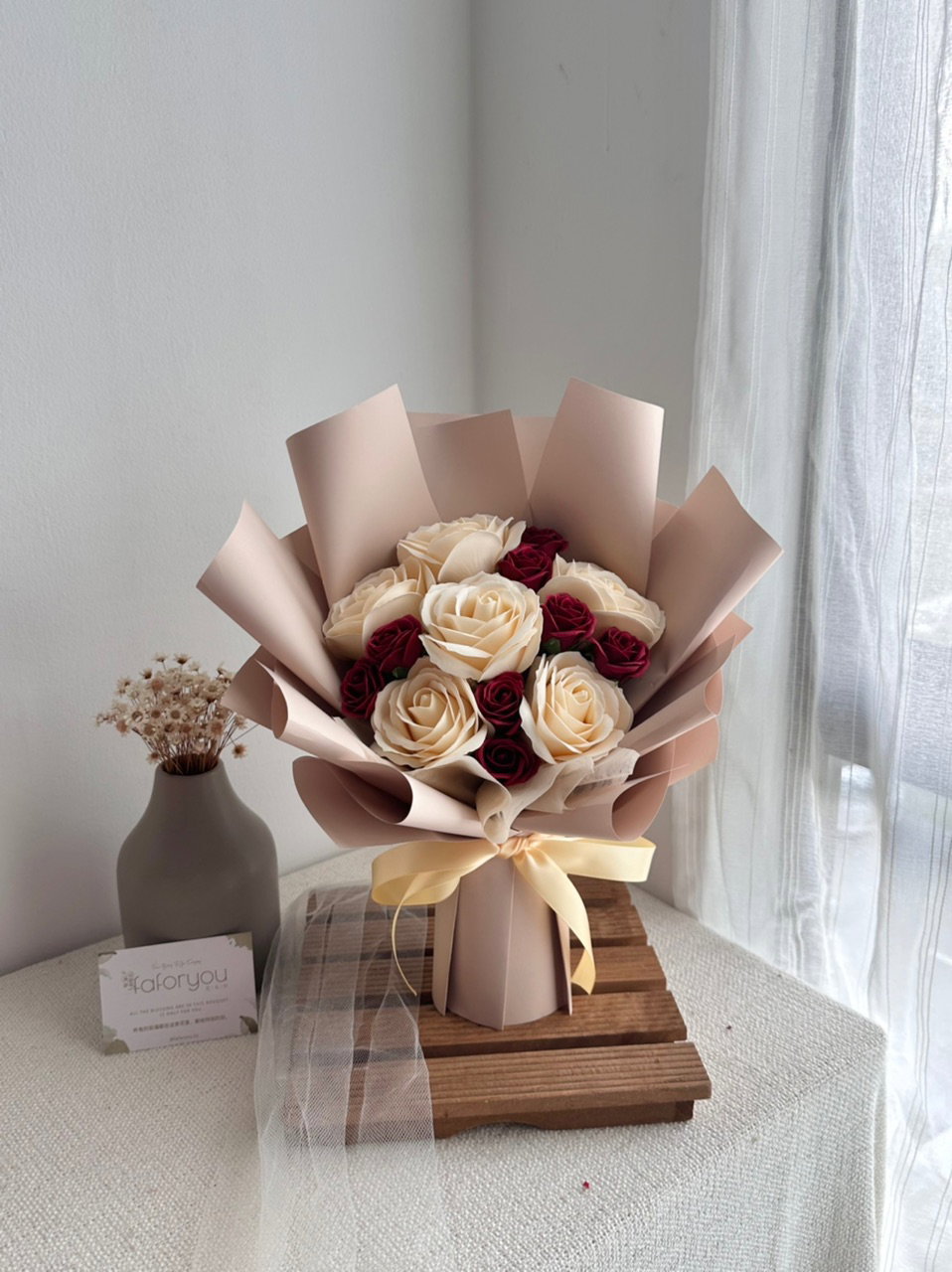 6 Stalk Soap Rose Bouquet_0