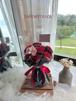 9 Stalk Soap Rose Pearl Yarn Transparent Bouquet