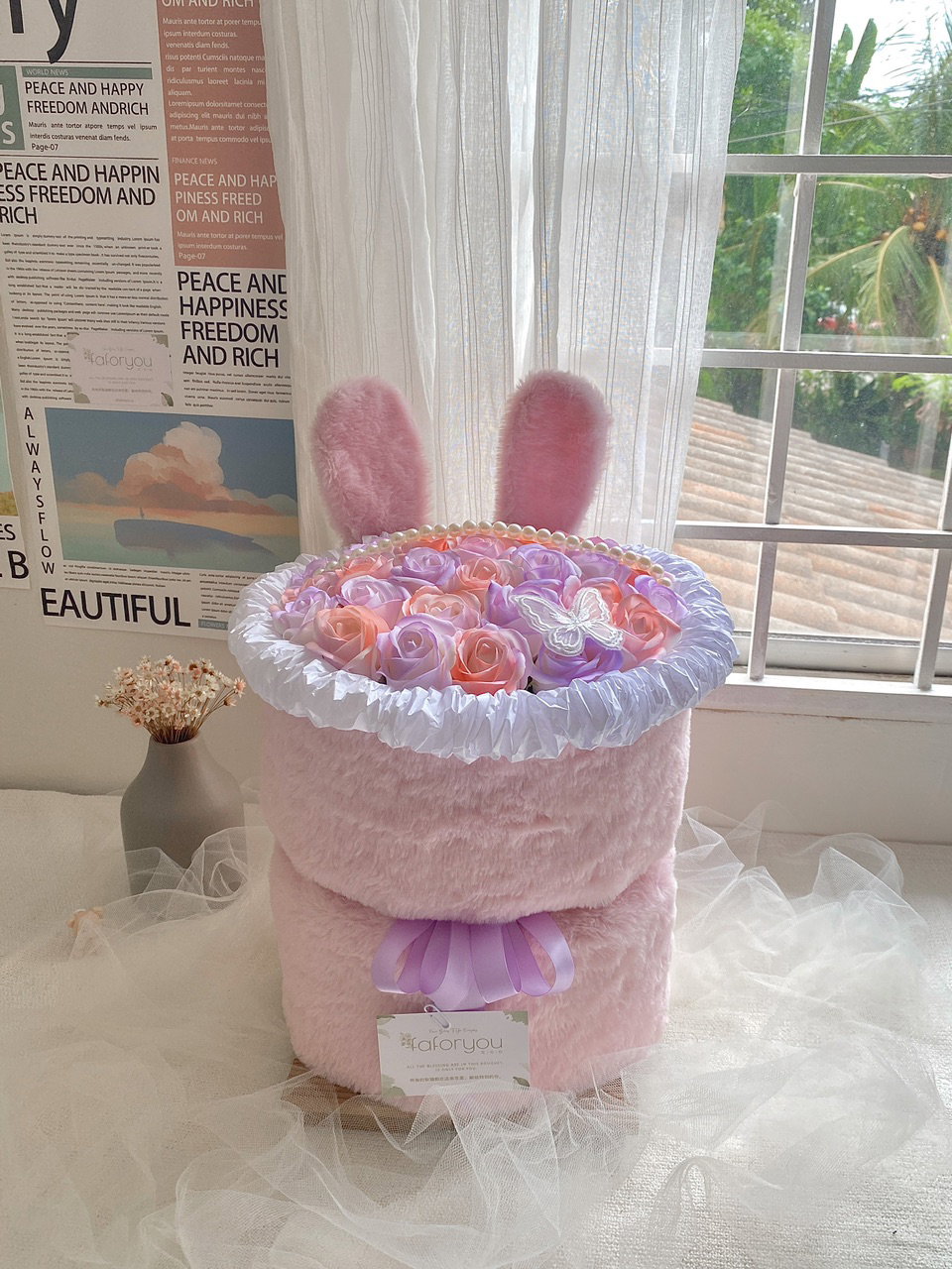 33 Stalk Soap Rose Bunny Bouquet_4