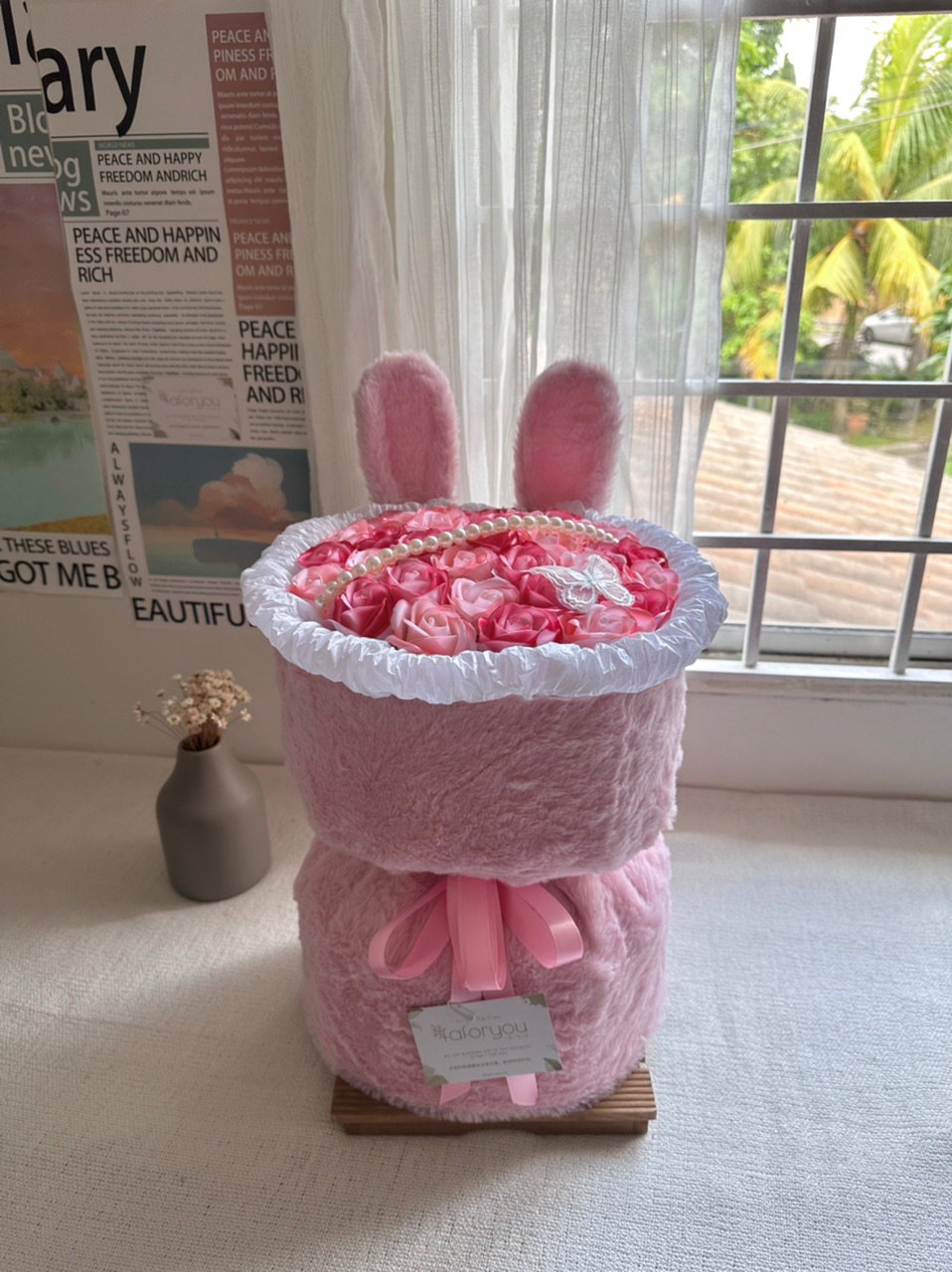 33 Stalk Soap Rose Bunny Bouquet_0