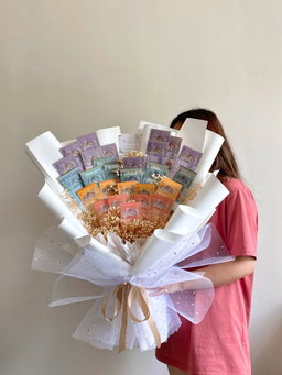 26pcs Money with baby breath bouquet
