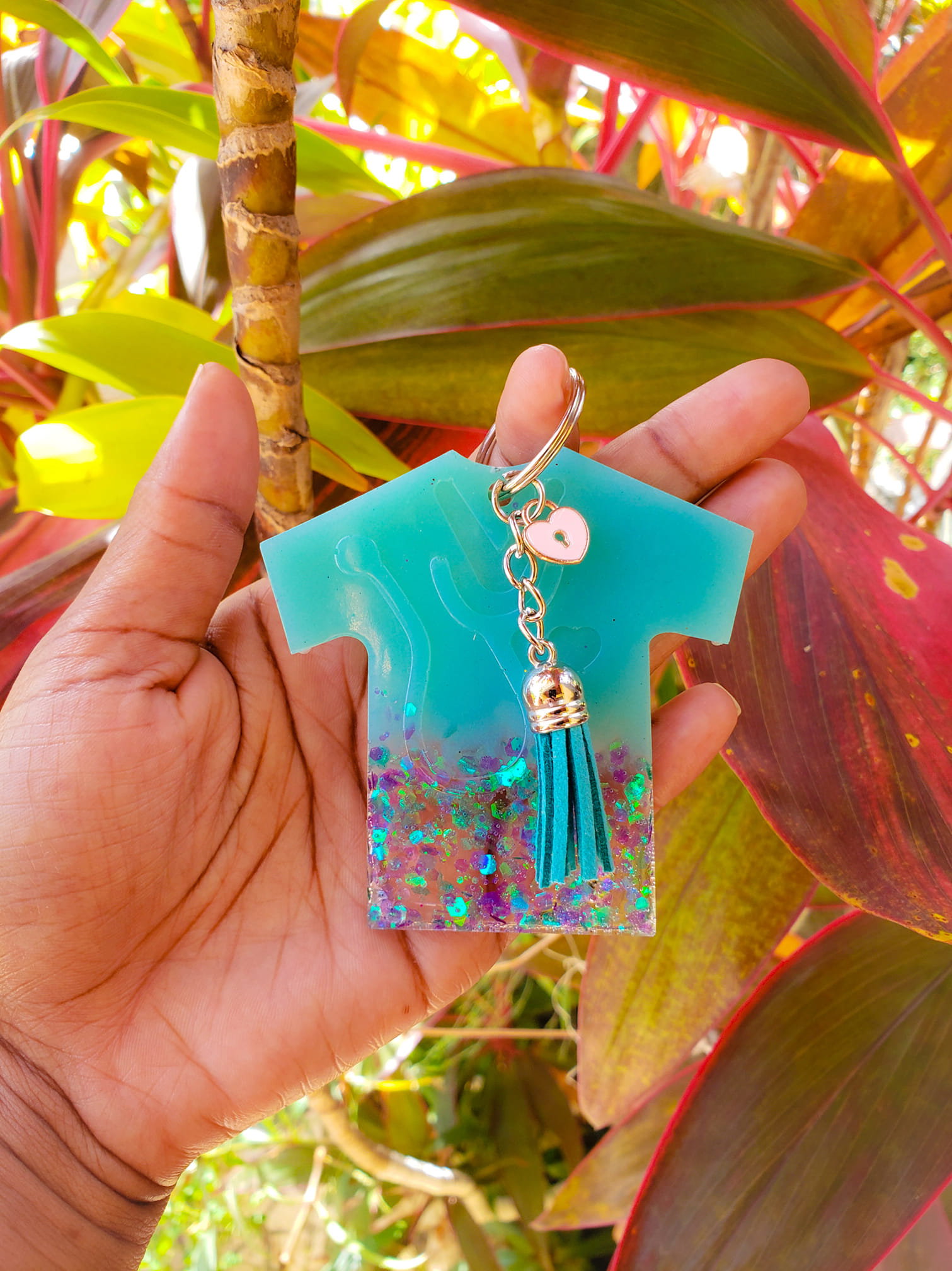 Personalized shaped keychain _2