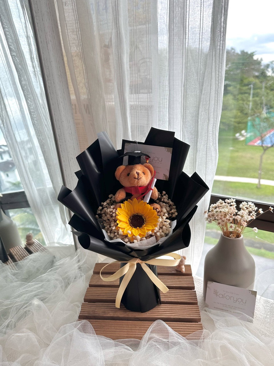(GB003) Graduation Small Bear Sunflower Baby Breath Bouquet_0