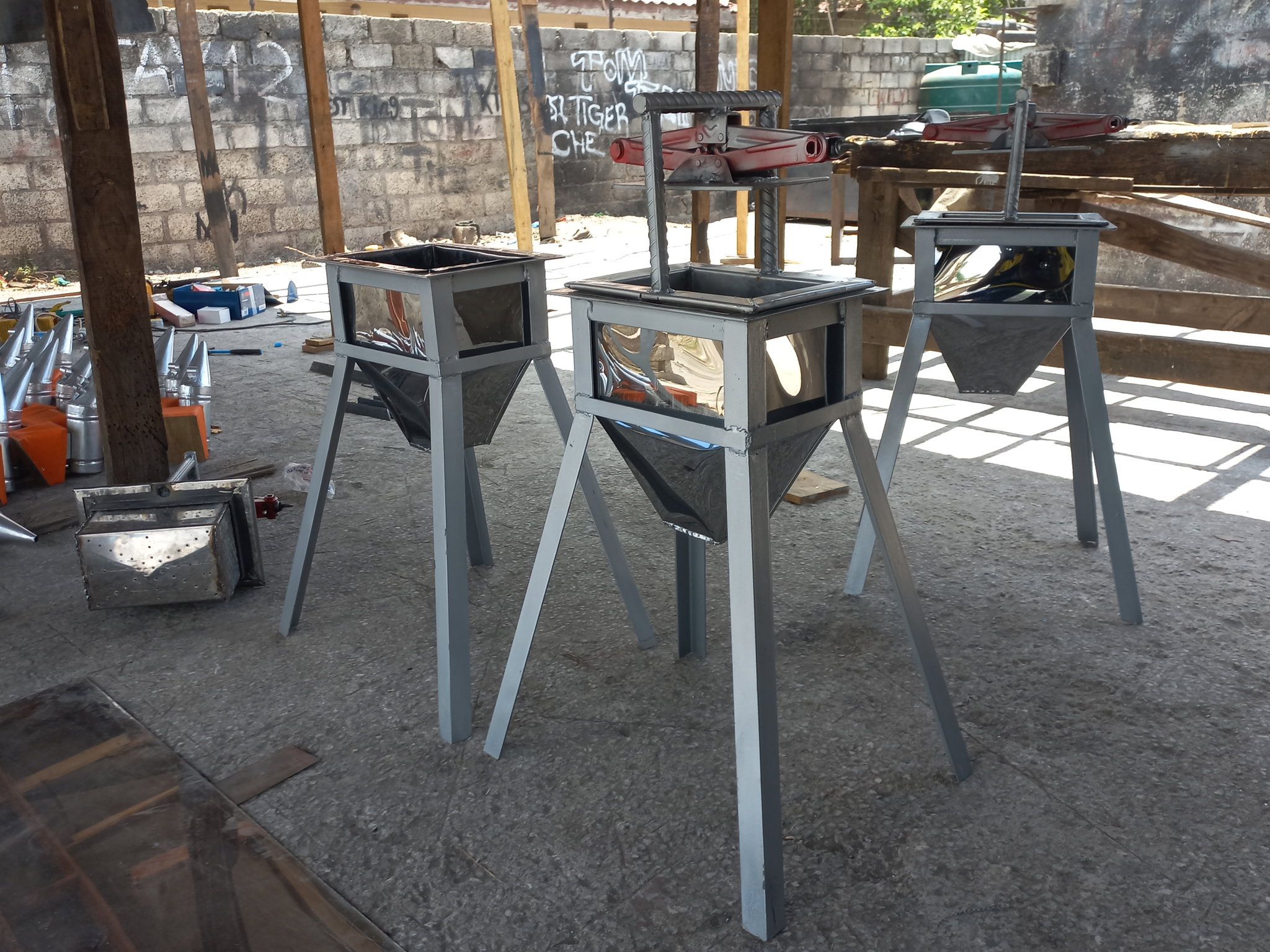 Stainless steel honey press (manual operated)_0