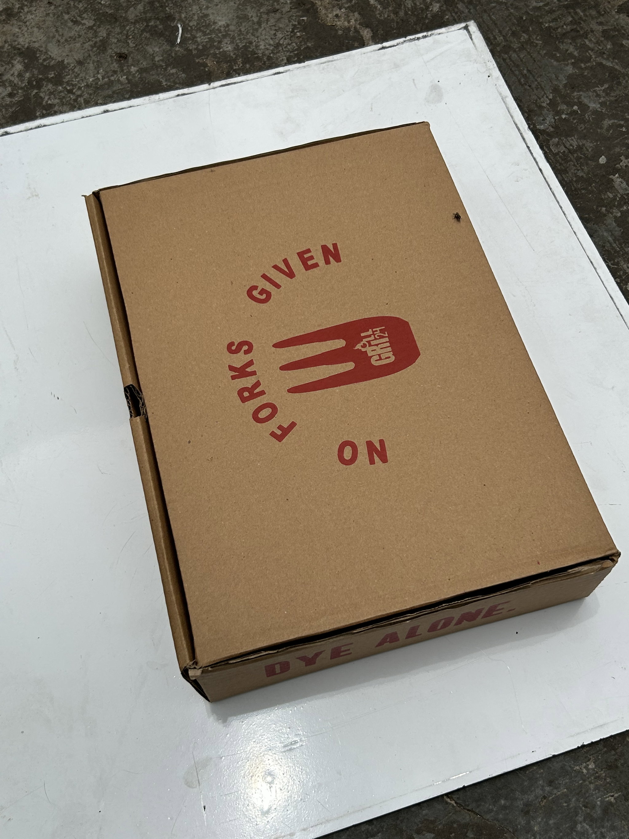 BRANDED CORRUGATED PLATTER BOXES - 12” x 10” x 3”  _4
