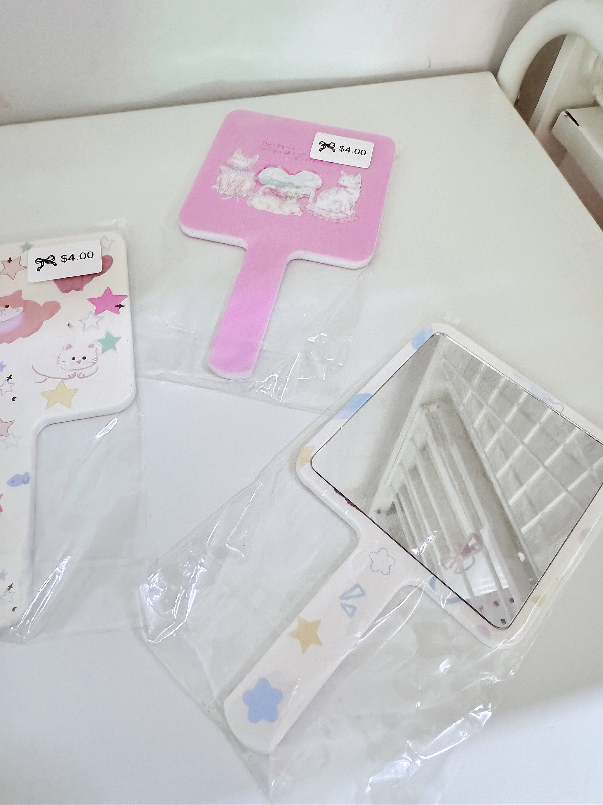 Meow hand mirror_1