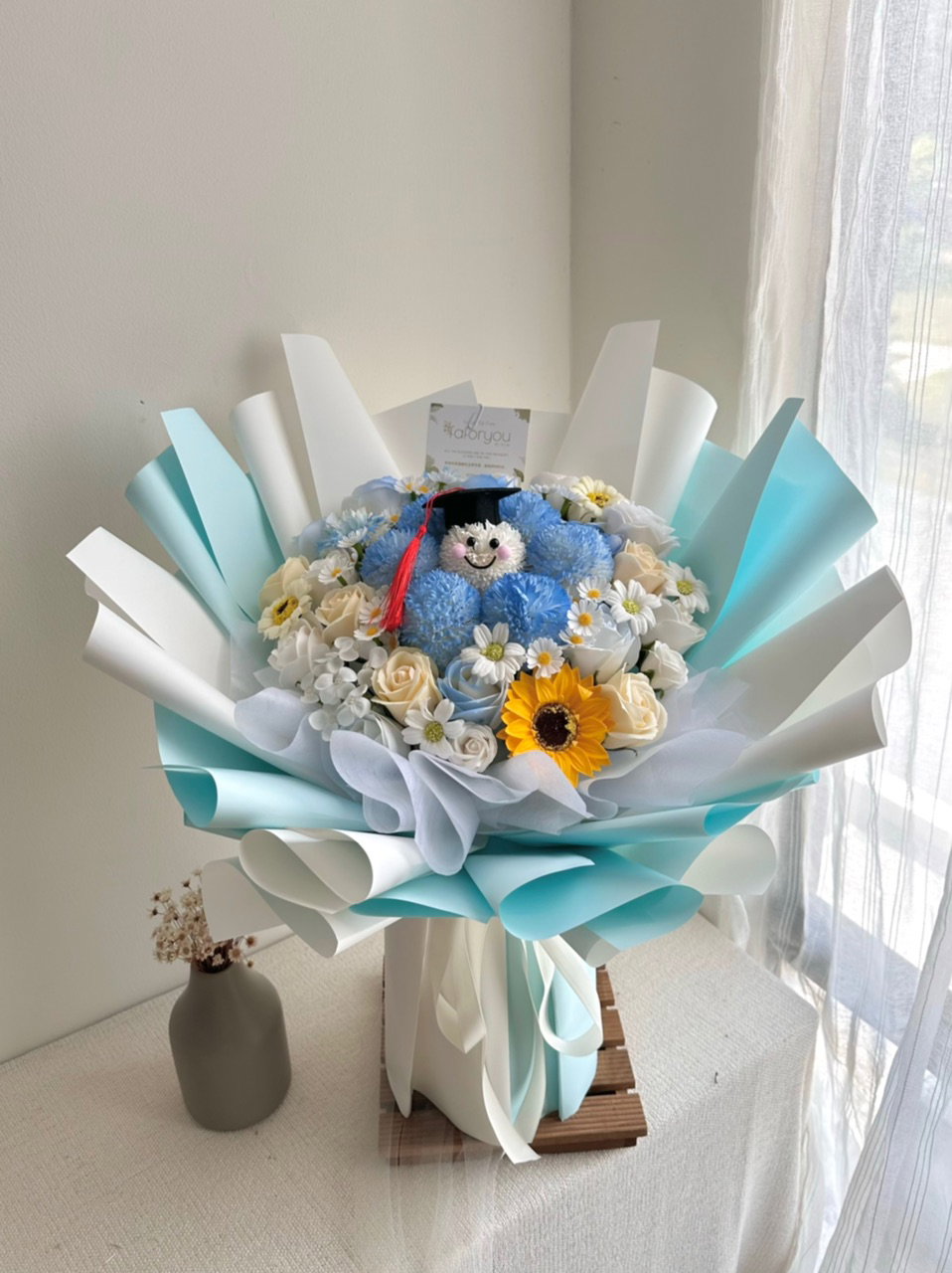 (GP008) Graduation Ping Pong Mixed Bouquet_0