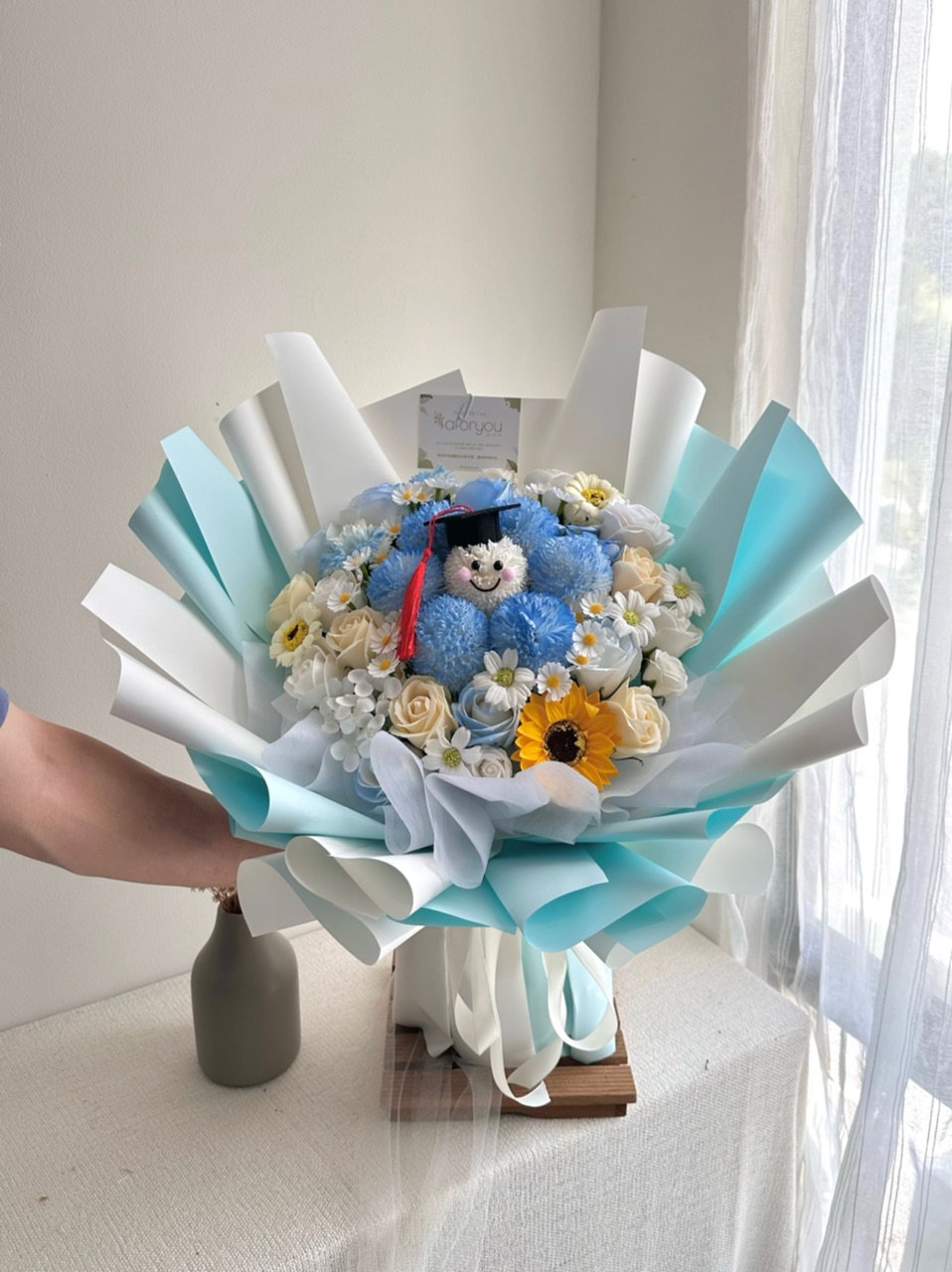 (GP008) Graduation Ping Pong Mixed Bouquet_1