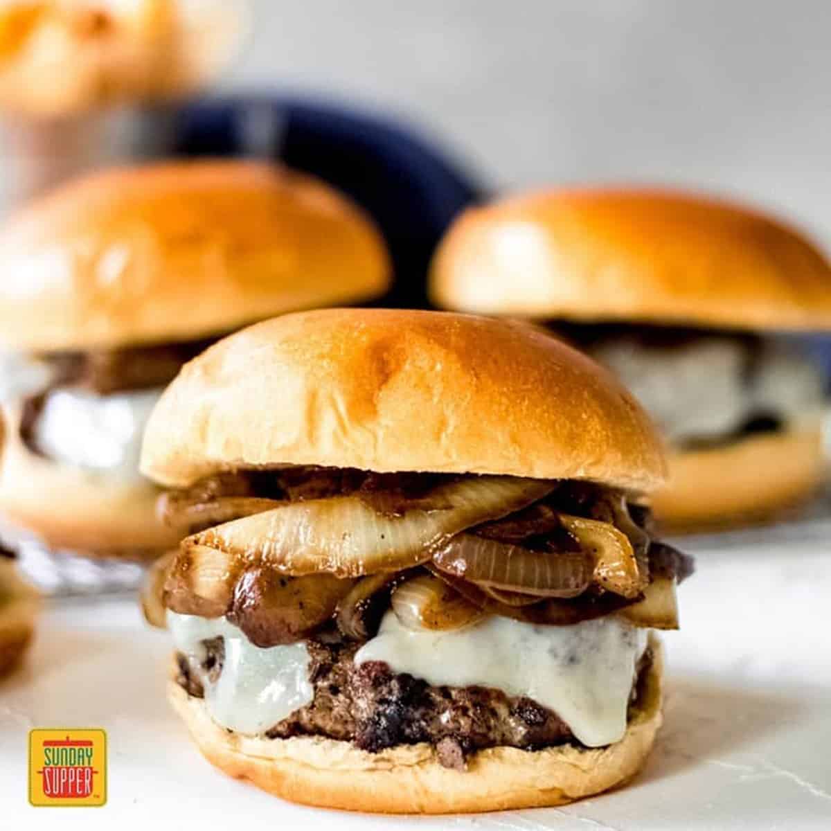 Swiss & Mushroom burger_0