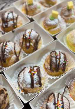 Cream puffs