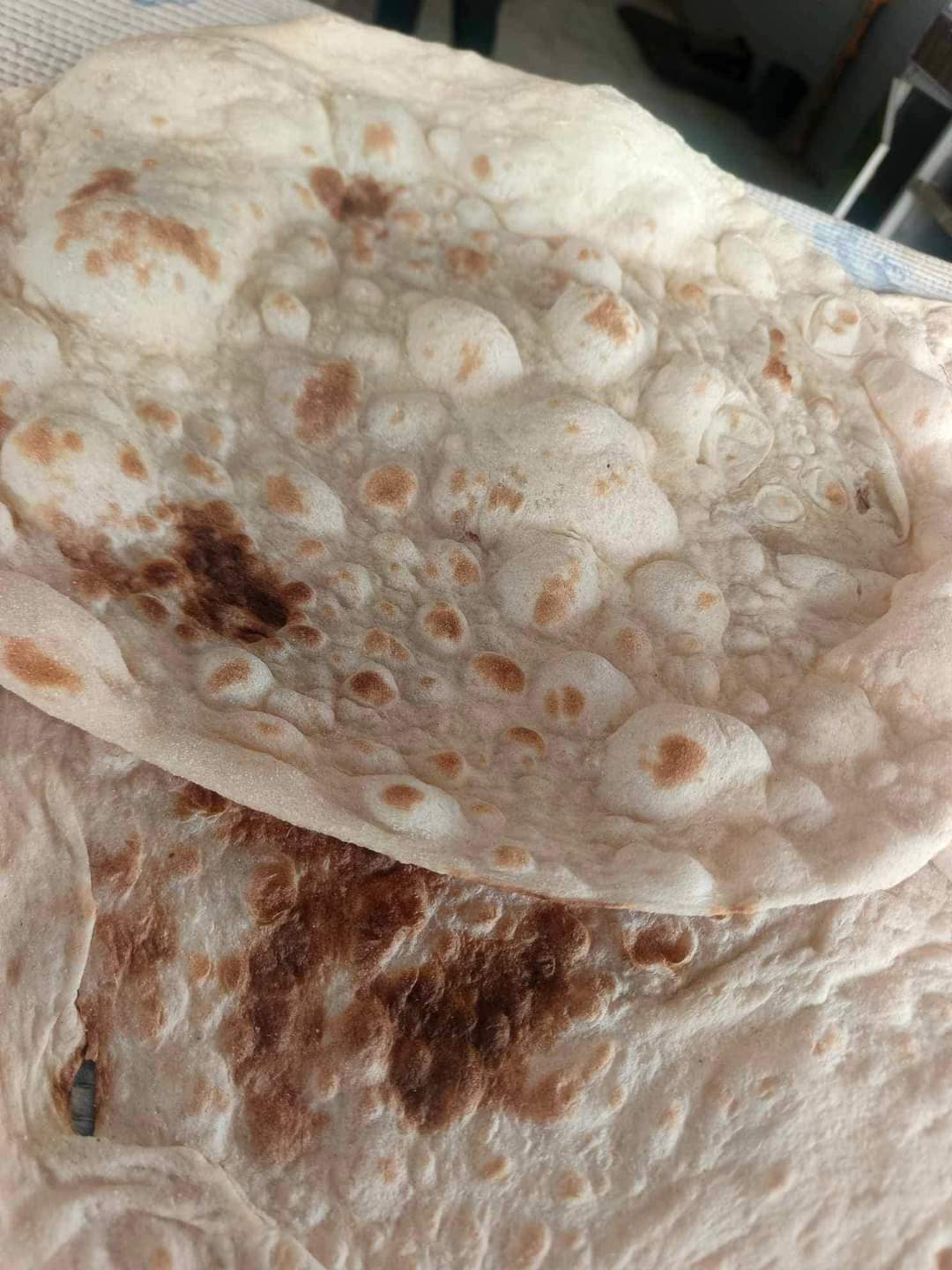 خبز عادي 4 بالف