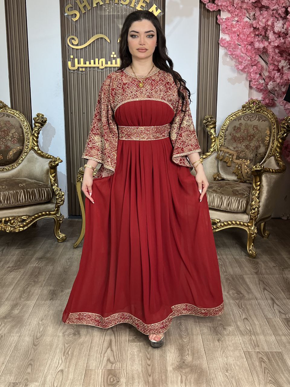 Queen dress_4