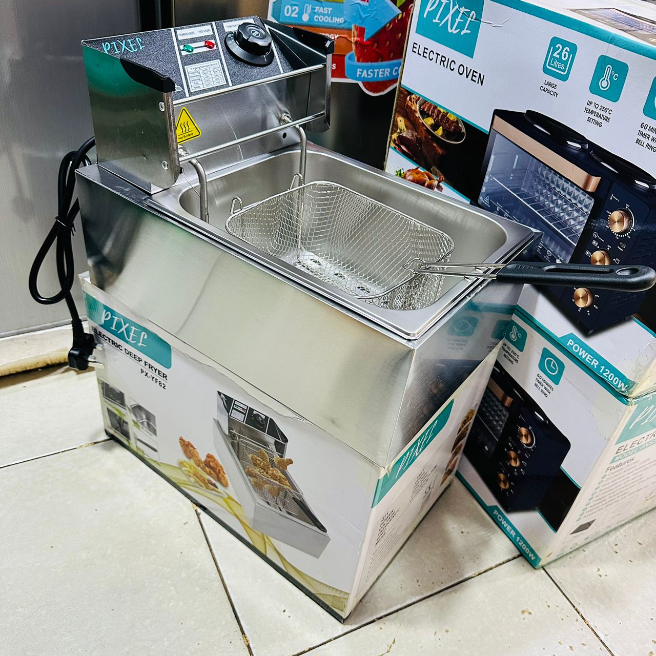 Pixel 6 litres single electric deep fryer