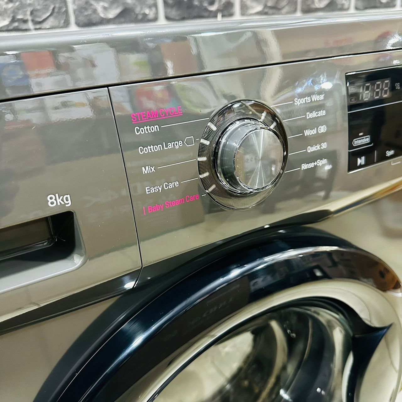 LG 8kg front loading washing Machine_1