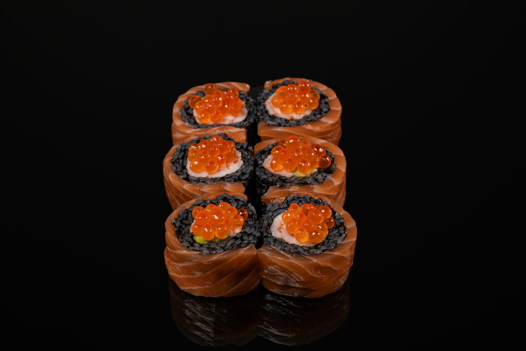 Caviar Black roll