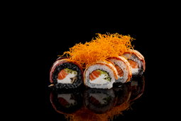 Black & White Roll