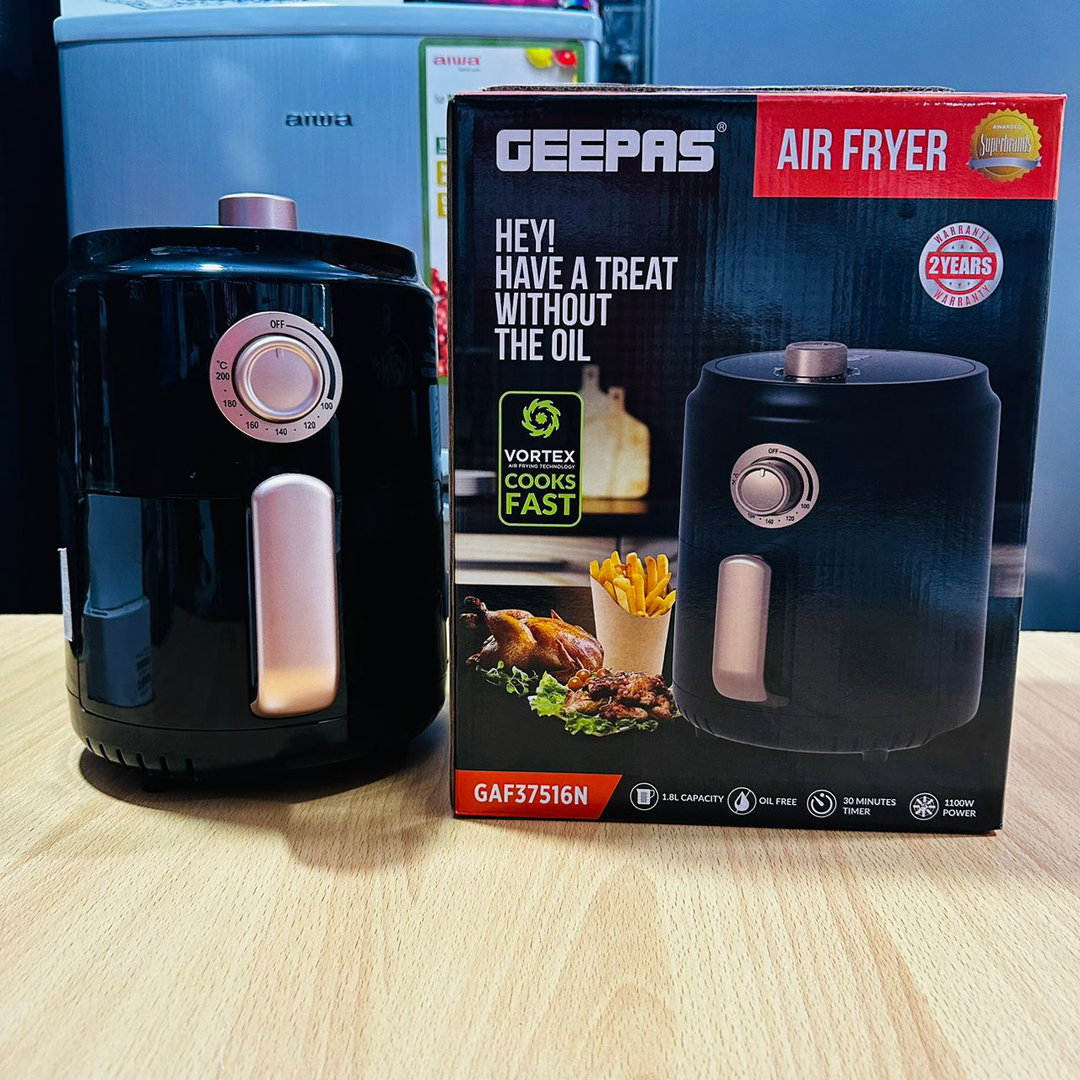 Geepas 1.8L air fryer GAF37516N