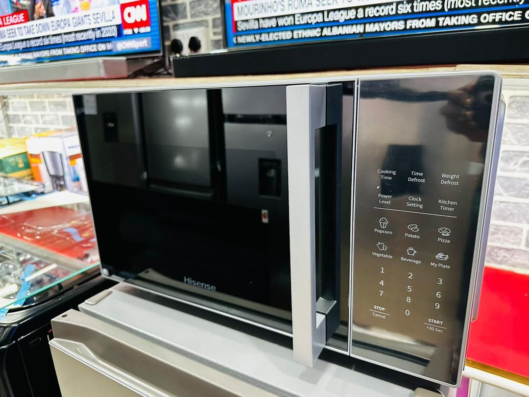 Hisense 30-litre Microwave H30MOMMI; 900-watts power, 6 auto programs, 10 power settings_1