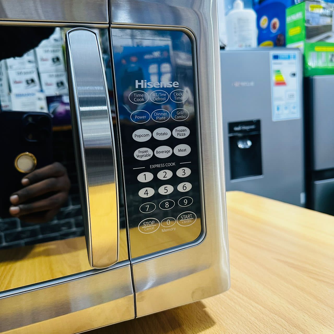 Hisense 42L Digital Microwave with Grill | H42MOMME_1