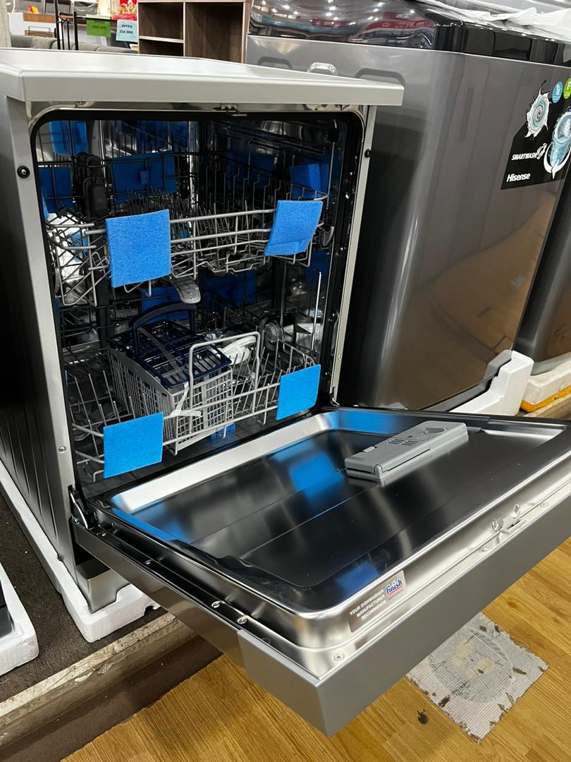 Hisense 13 place dish washer _1