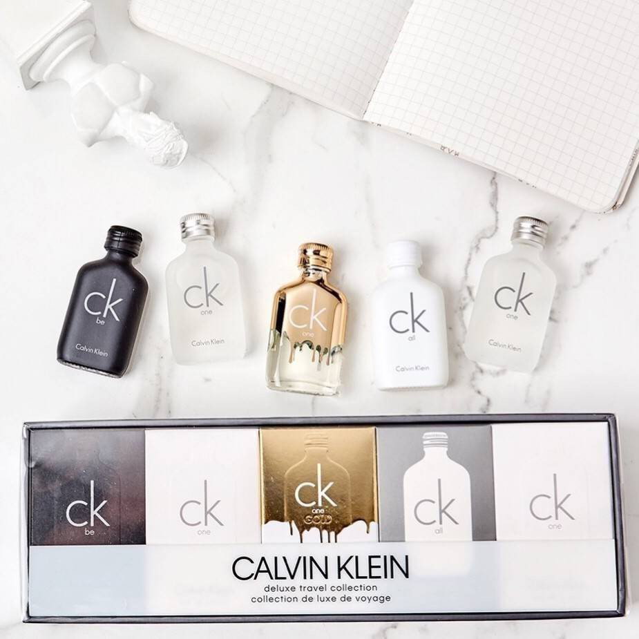 Calvin Klein Deluxe Travel Collection 5 Piece Miniature Gift Set_0