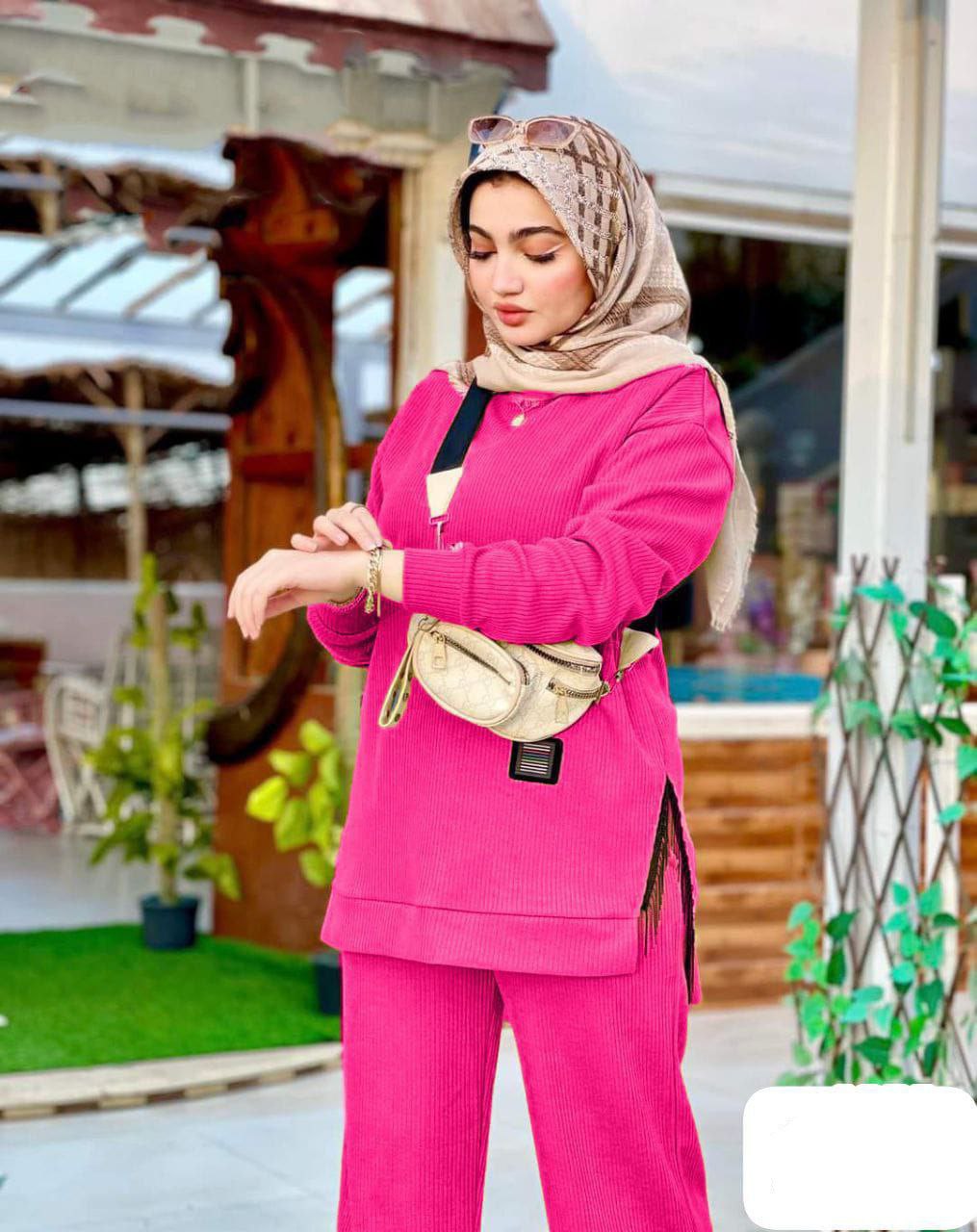 Lady's suit_9