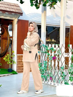 Lady's suit