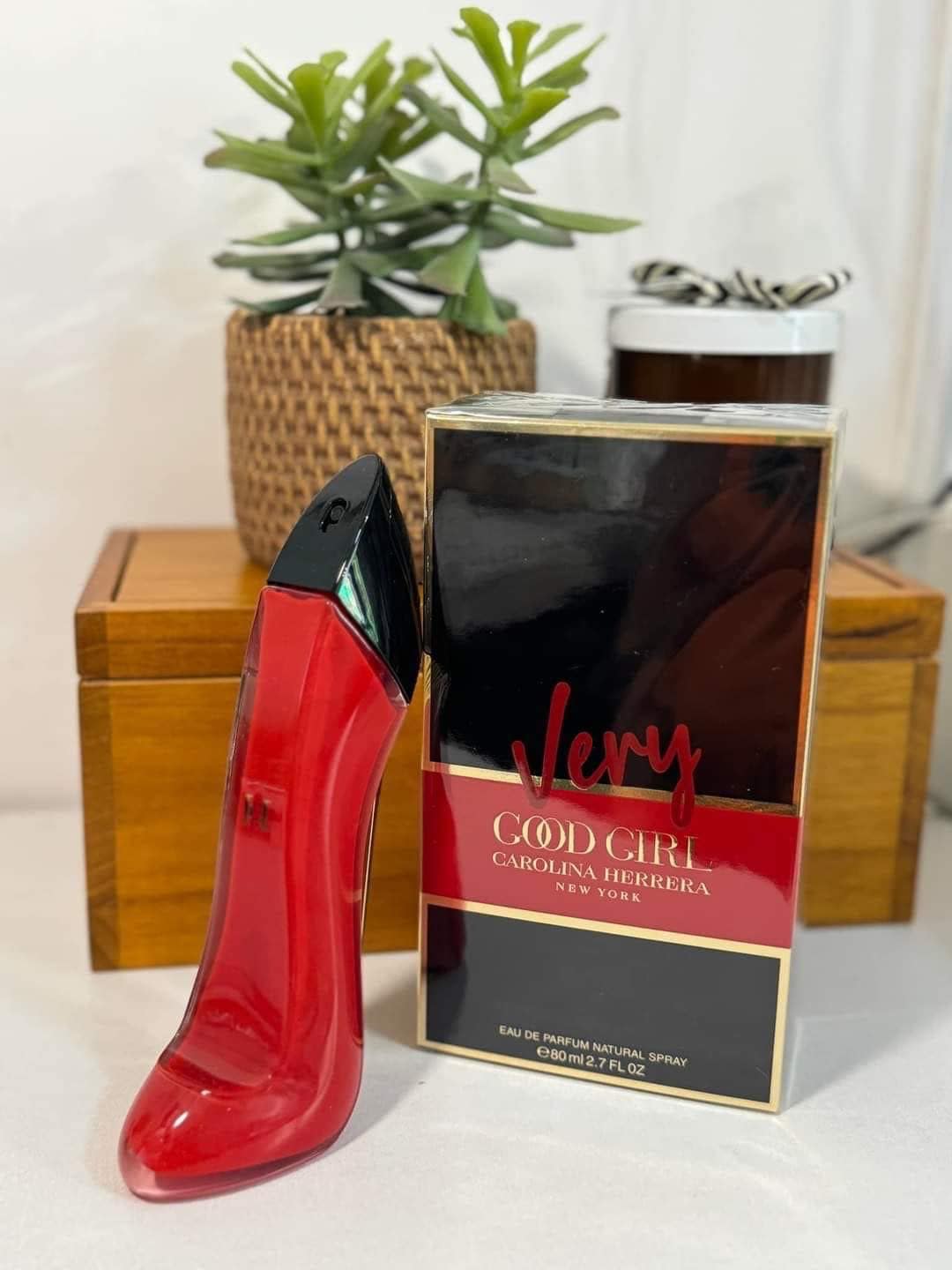 Carolina Herrera Very Good Girl Edp 80ml Perfume_0
