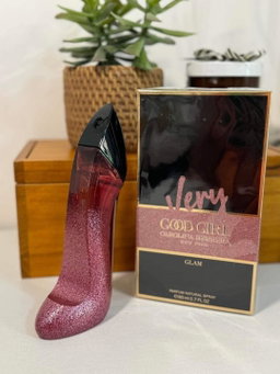 Carolina Herrera Very Good Girl Glam Parfum 80ml Perfume
