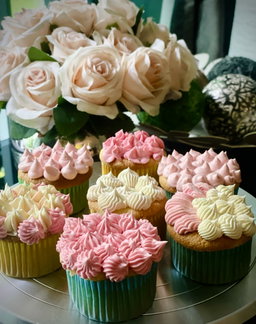 Vanilla, Chocolate, Coconut cupcakes set (Buttercream)