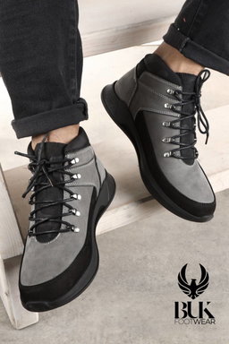 Men's sports shoes 