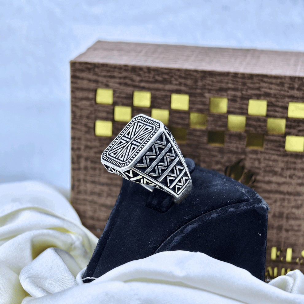 Eternal Legacy Silver Ring For Men_2