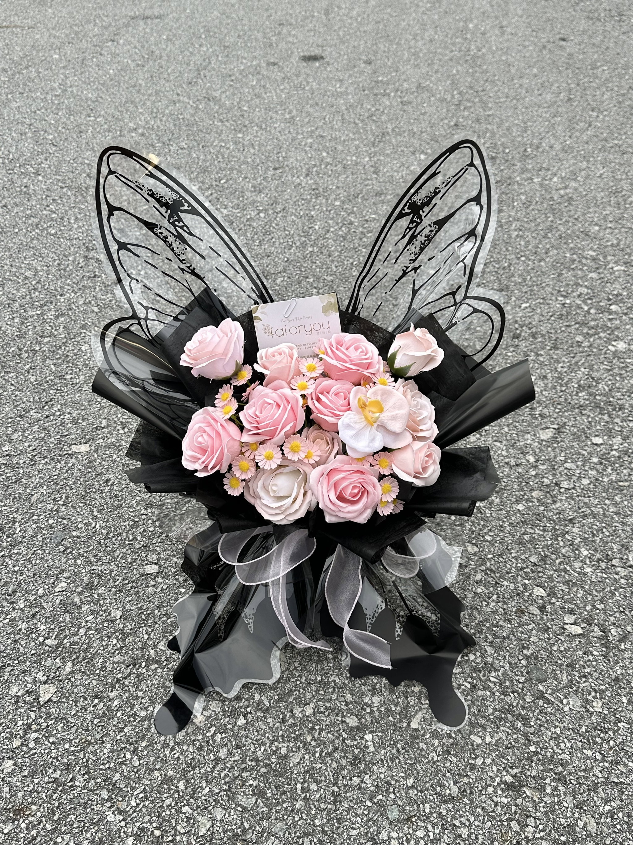 Black Butterfly Bouquet (Mix Soap Flower)_1