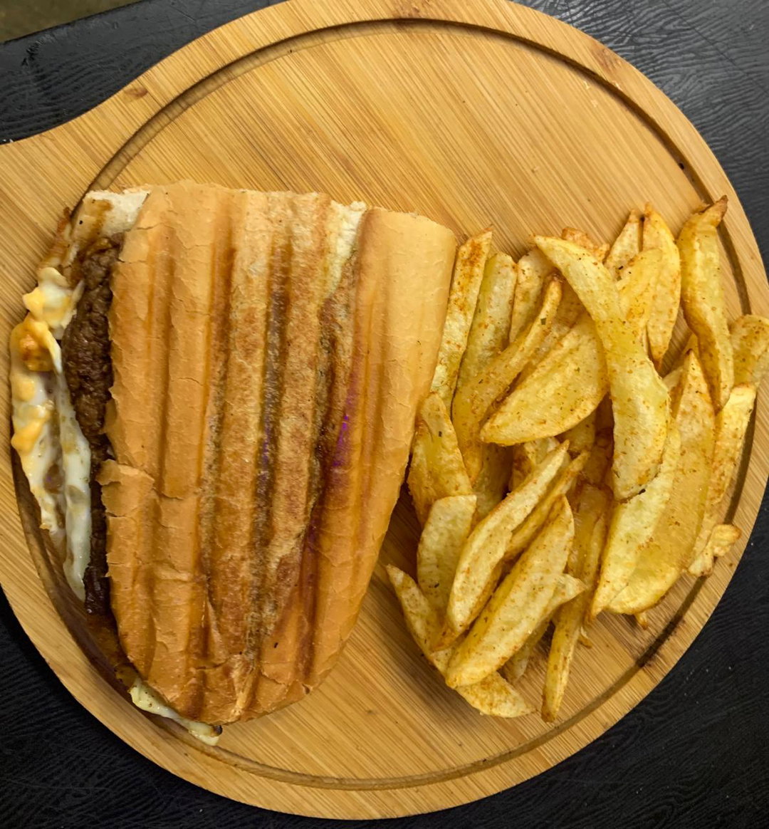 Prego com batata