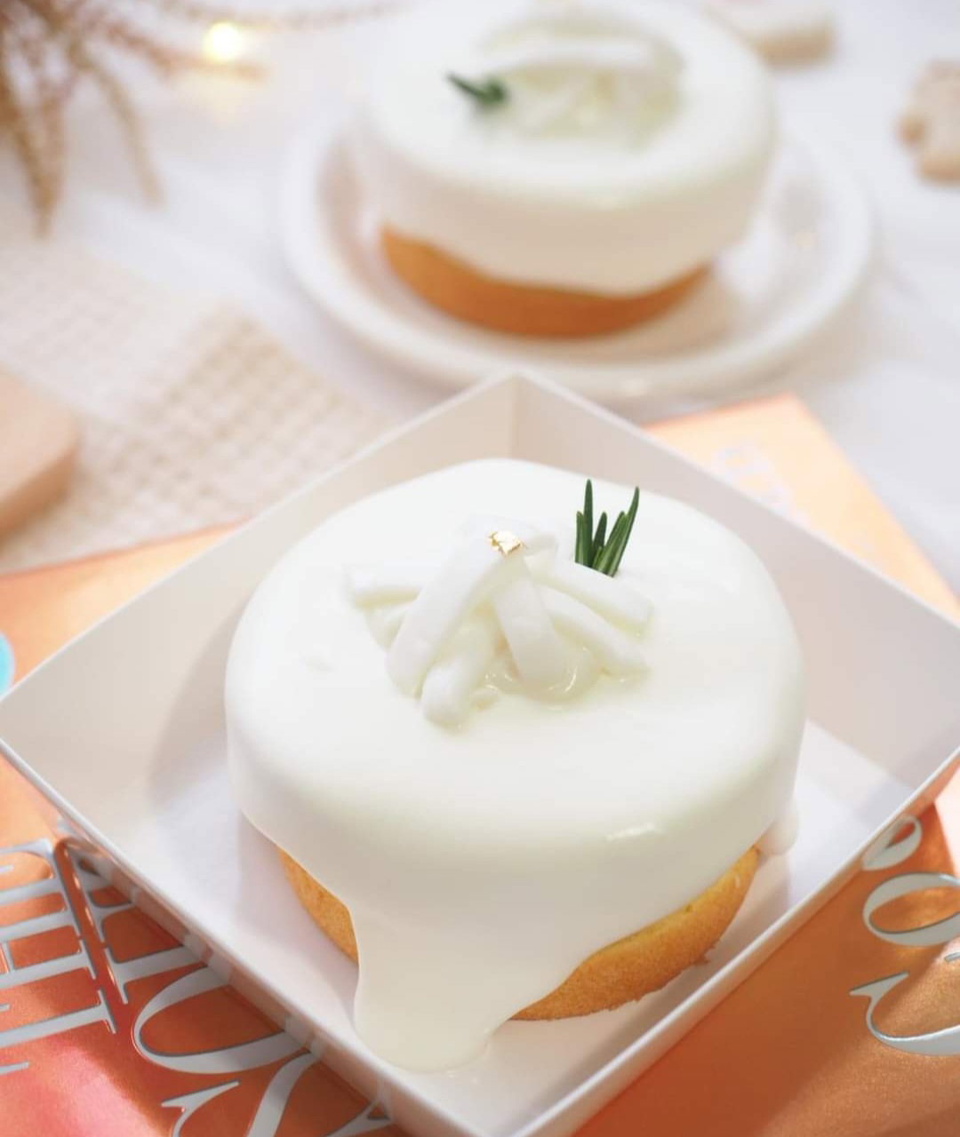 Mini Chiffon Pandan coconut lava cake