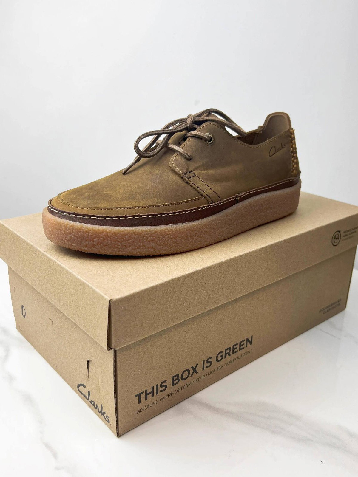 Clarks Oakpark Leather _1