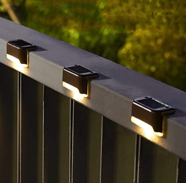 4 Piece Outdoor solar Deck Lights Step Lights (4 piece Set)_0