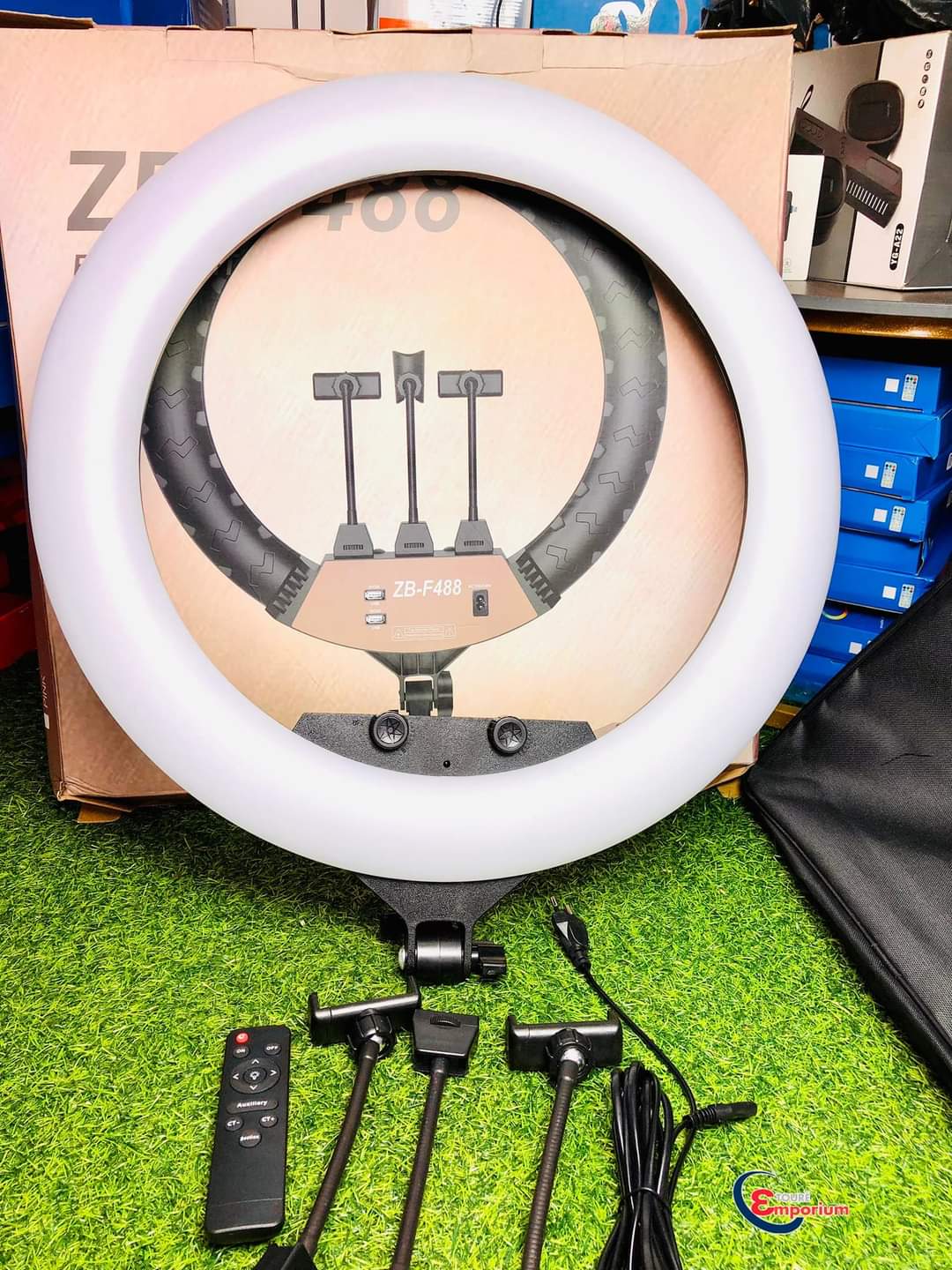 💡 ZB-F488 Ring Light 22 pouces 60W avec support de téléphone et télécommande 