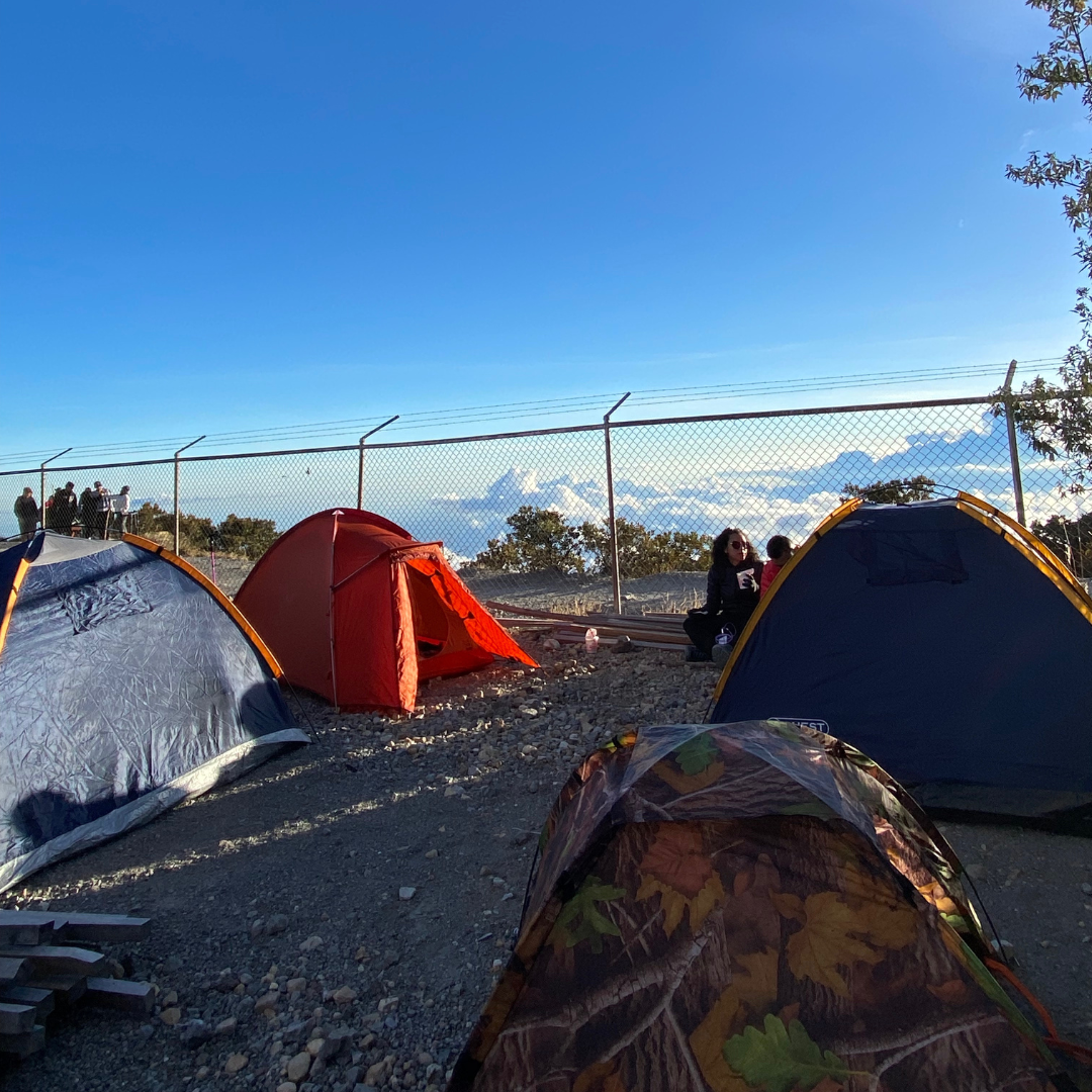  HIKING + CAMPING (CAMINATA)