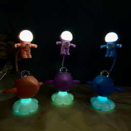 Spaceship Astronaut Table Desk Lamp (24cm) 🚀