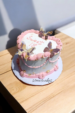 BIRTHDAY CAKES