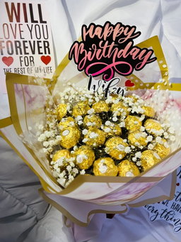 Ferrero Rocher Bouquet with Baby breath flowers | 24 pcs