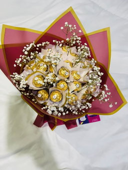 Ferrero Rocher Bouquet with Baby breath flowers | 24 pcs